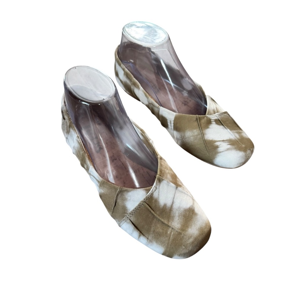 Women’s Korks Size 7 Tan/Olive Green Palmer Tie Dye Fabric Ballet Flats